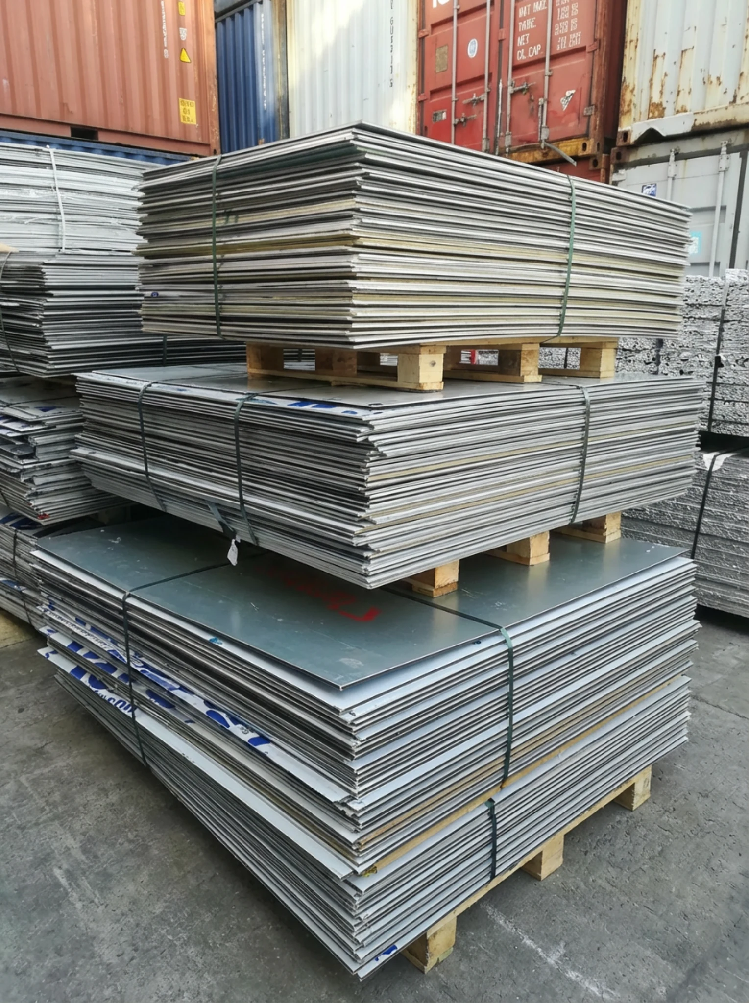 Aluminum panels staged for recovery and trade